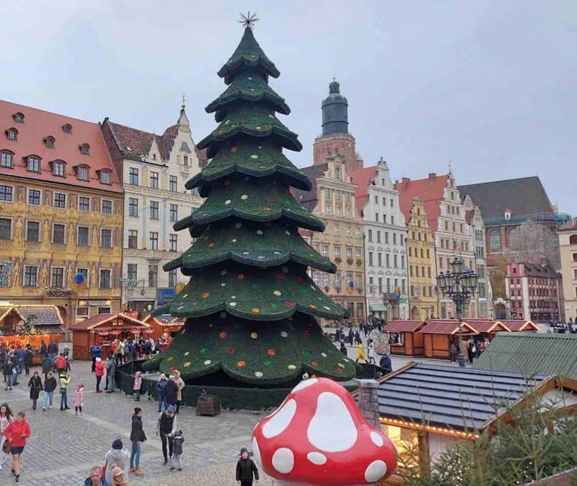 Rynek Pod Fredra Apartment Wroclaw Luaran gambar