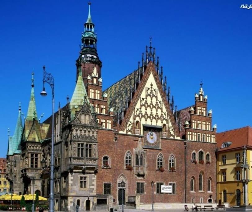 Rynek Pod Fredra Apartment Wroclaw Luaran gambar